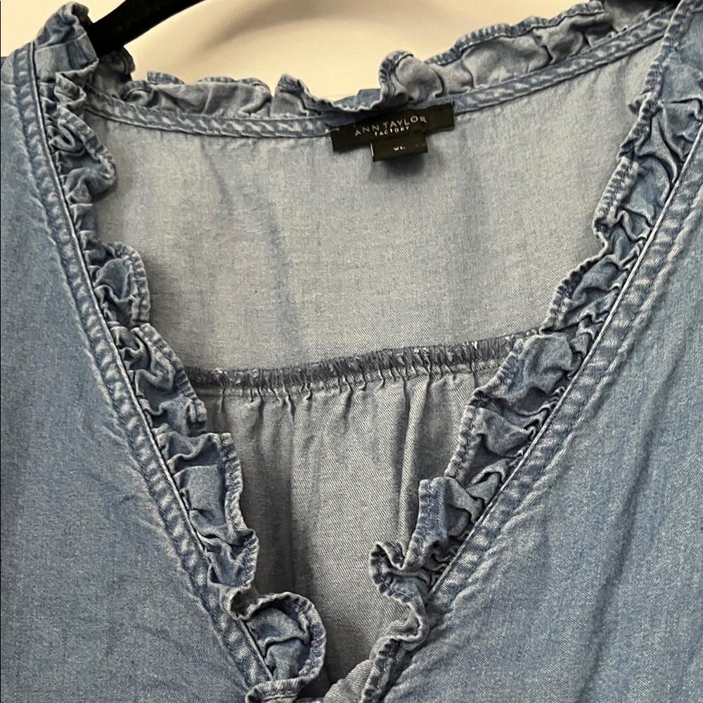 LOFT Ruffled Blue Blouse - Picture 4 of 5